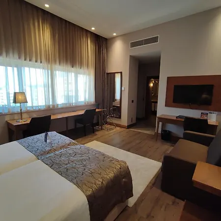 Days By Wyndham Maltepe Отель 4*
