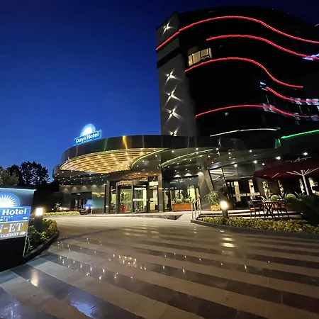Отель Days By Wyndham Maltepe